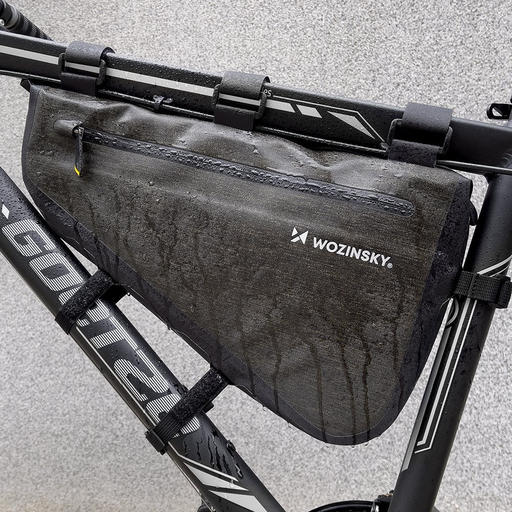 Rzepy wszyte w torbę rowerową pod ramę Wozinsky WBB15BK