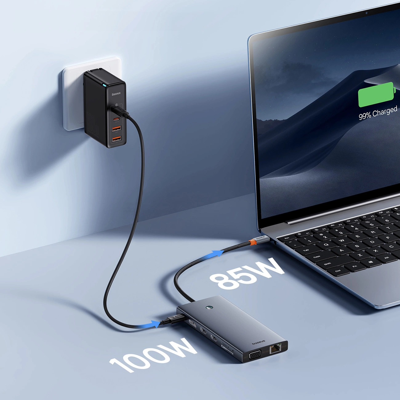 Laptop wird mit dem Baseus PortalJoy Series HUB aufgeladen