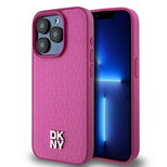 DKNY MagSafe-Hülle aus Leder mit Monogrammmuster und Metalllogo für iPhone 15 Pro, Pink