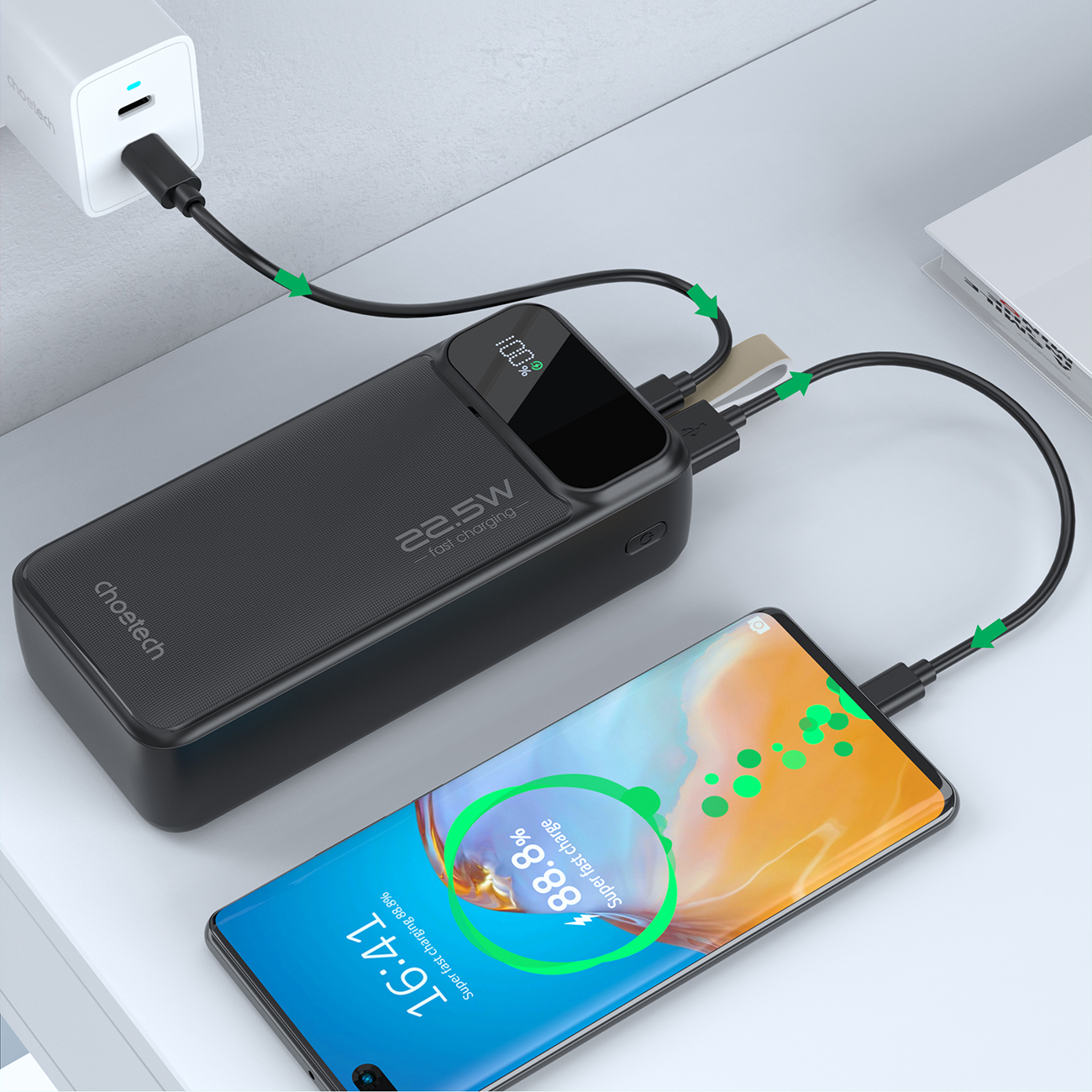 Phone connected to Choetech B731 power bank