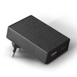 Uniq Votre Slim Duo 20W USB-C USB-A Wandladegerät – Schwarz