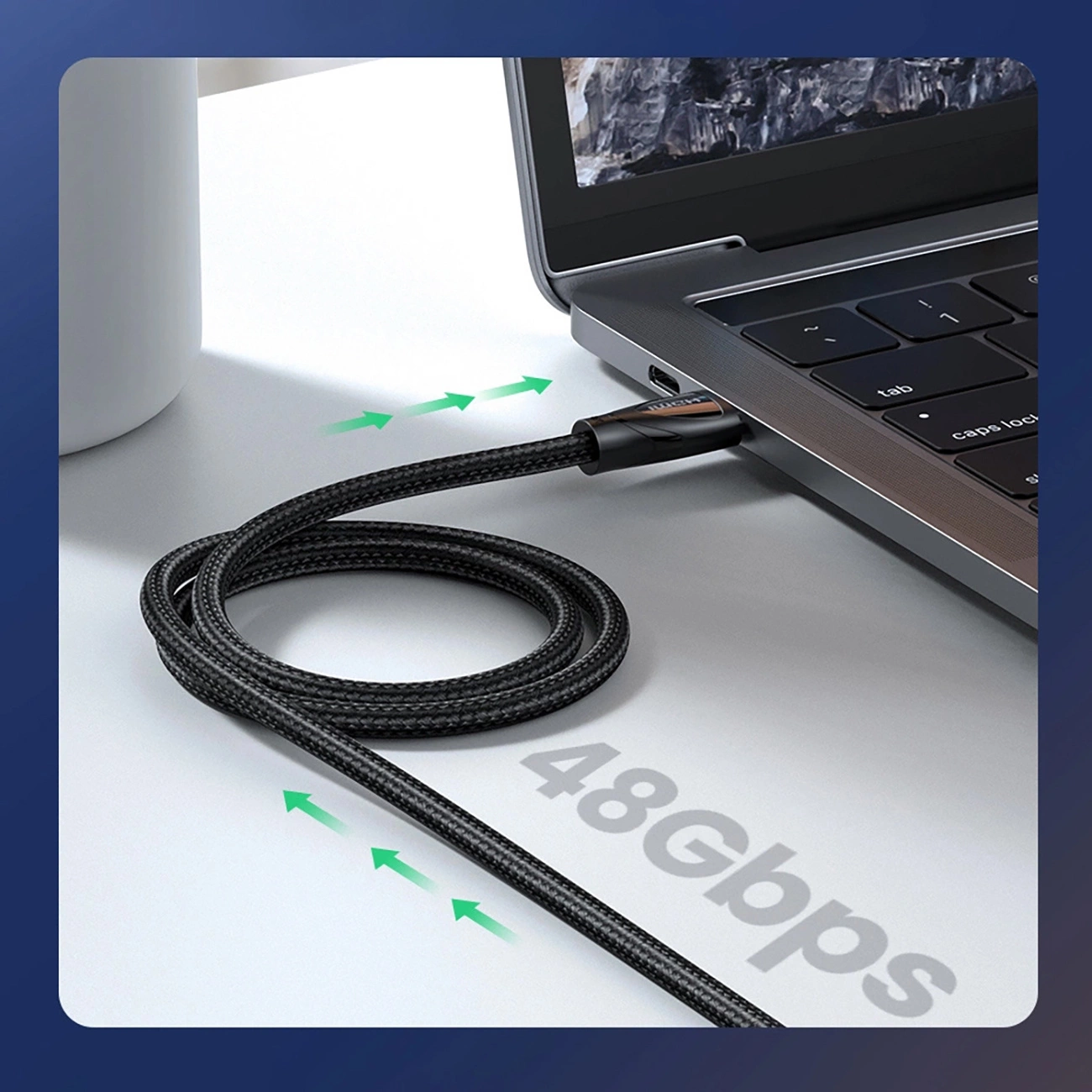 Laptop connected with a Ugreen HD140 cable